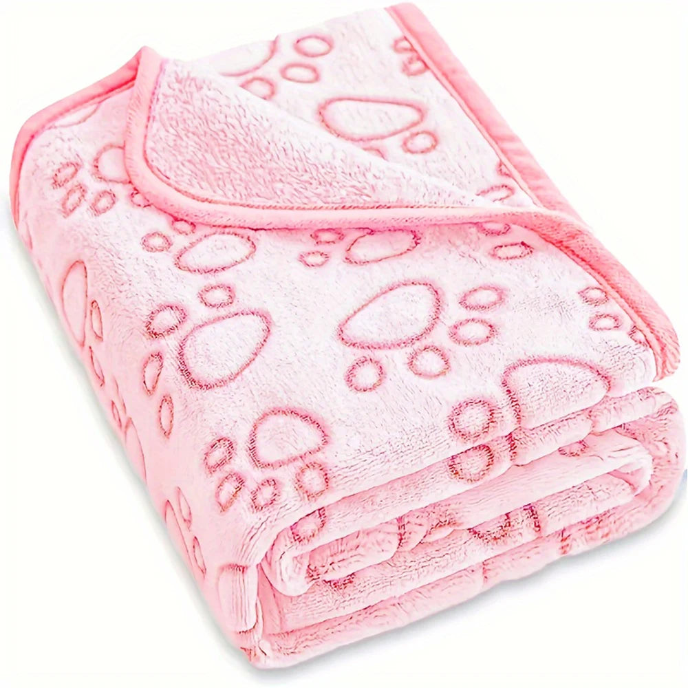 Ultra-Soft Paw Print Dog Blanket - Luxurious Machine Washable Comfort for Indoor and Outdoor Adventures, Ideal for Dogs of All Sizes
